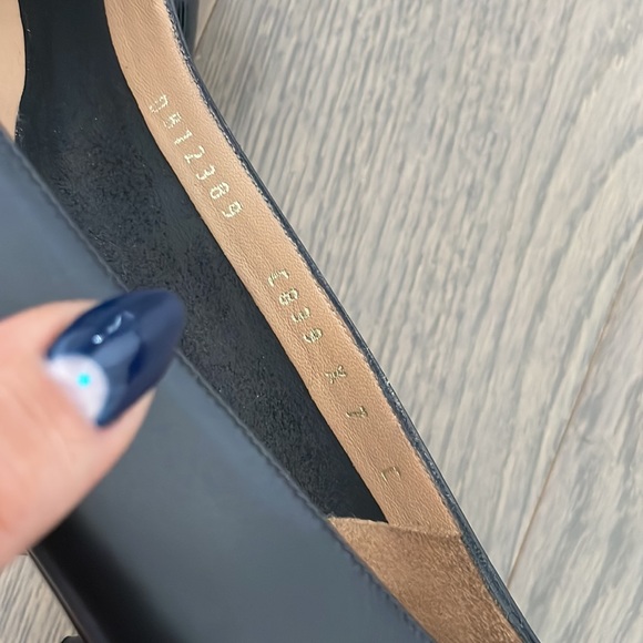 CLASSIC FERRAGAMO BLACK WORK FLAT SIZE 7 - Picture 7 of 8